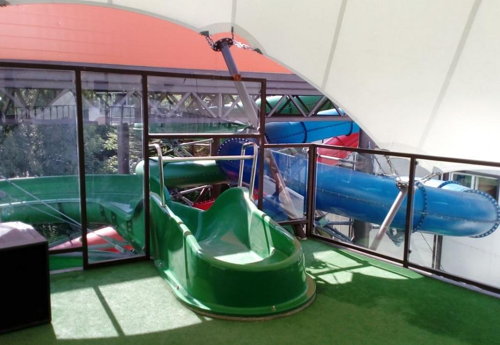 Аквапарк "Джунгли" и аквапарк "Молодая жизнь" в Москве. Цены и стиль работы в 2022 году